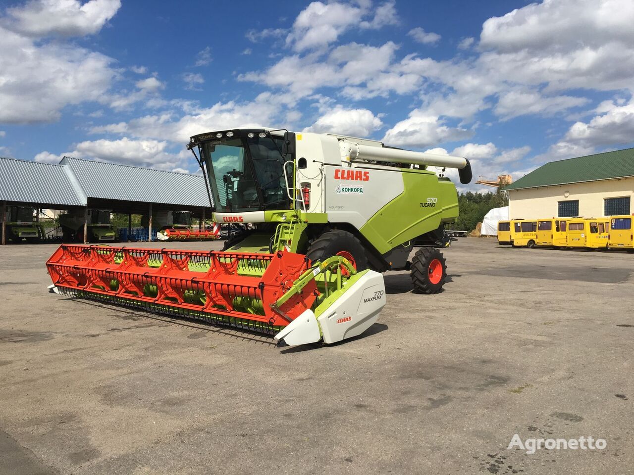 combină de recoltat cereale Claas TUCANO 570