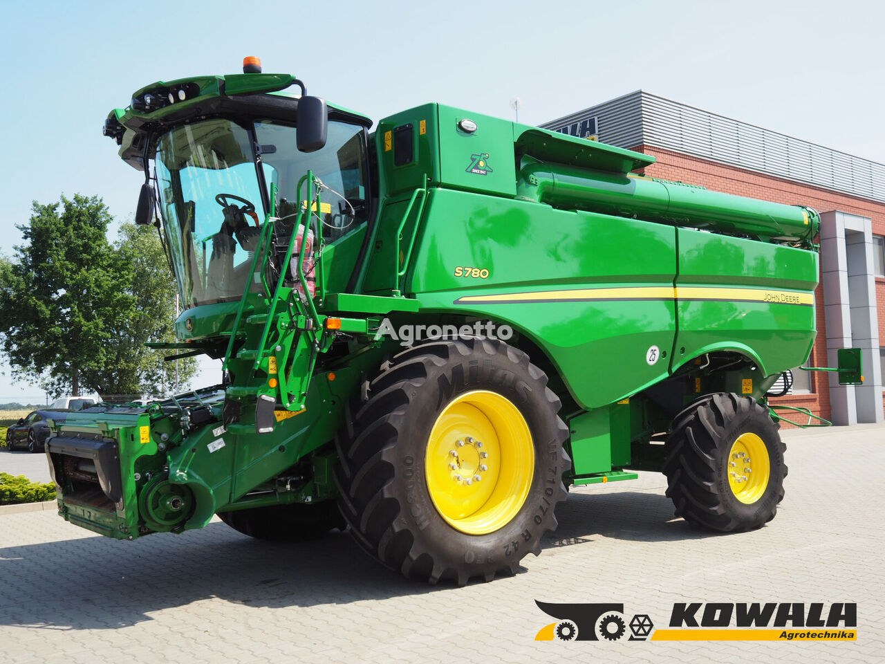 combină de recoltat cereale John Deere S780 + 730X