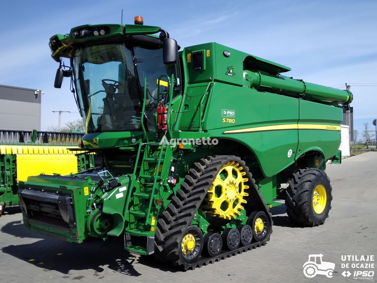 combină de recoltat cereale John Deere S780i