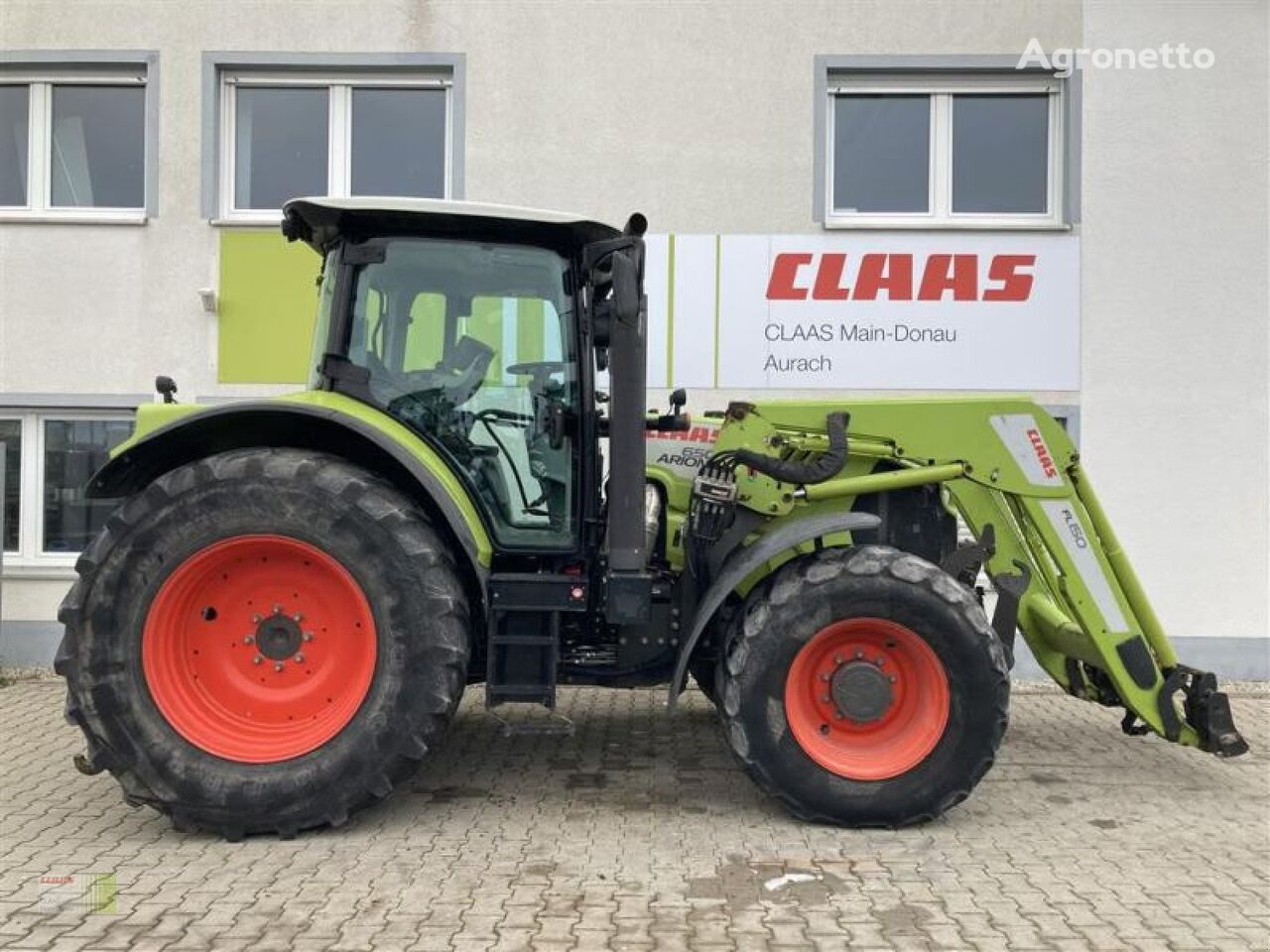 tractor cu roţi Claas ARION 650