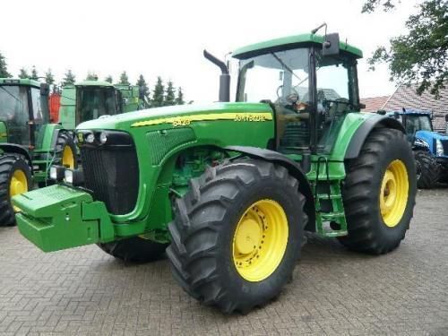 tractor cu roţi John Deere 8420 Gusinichnyy