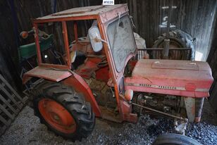 tractor cu roţi Massey Ferguson 135