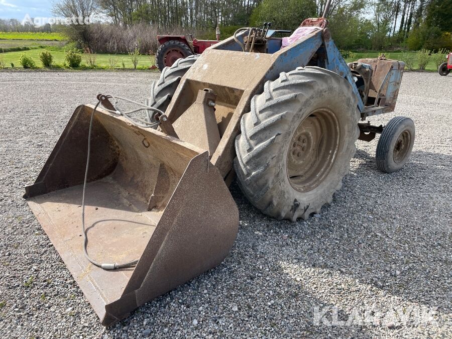 tractor cu roţi Traktor Fortson supermajor skovgårdlæsser