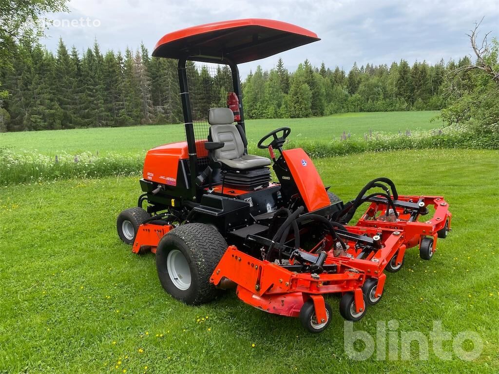 tractor tăiat iarba Jacobsen AR 250