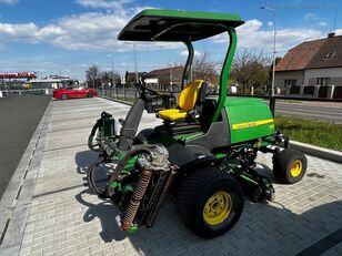 tractor tăiat iarba John Deere 8500